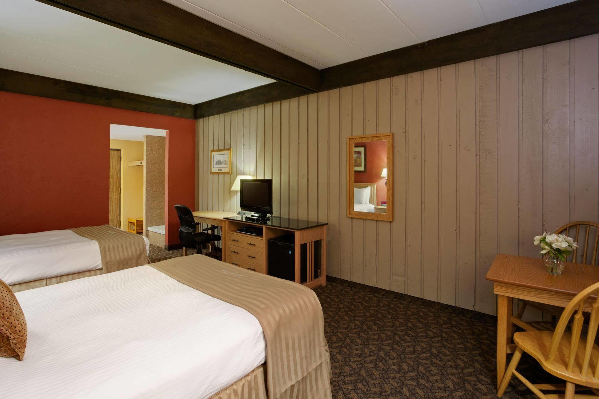Mohican Lodge And Conference Center Perrysville Kültér fotó