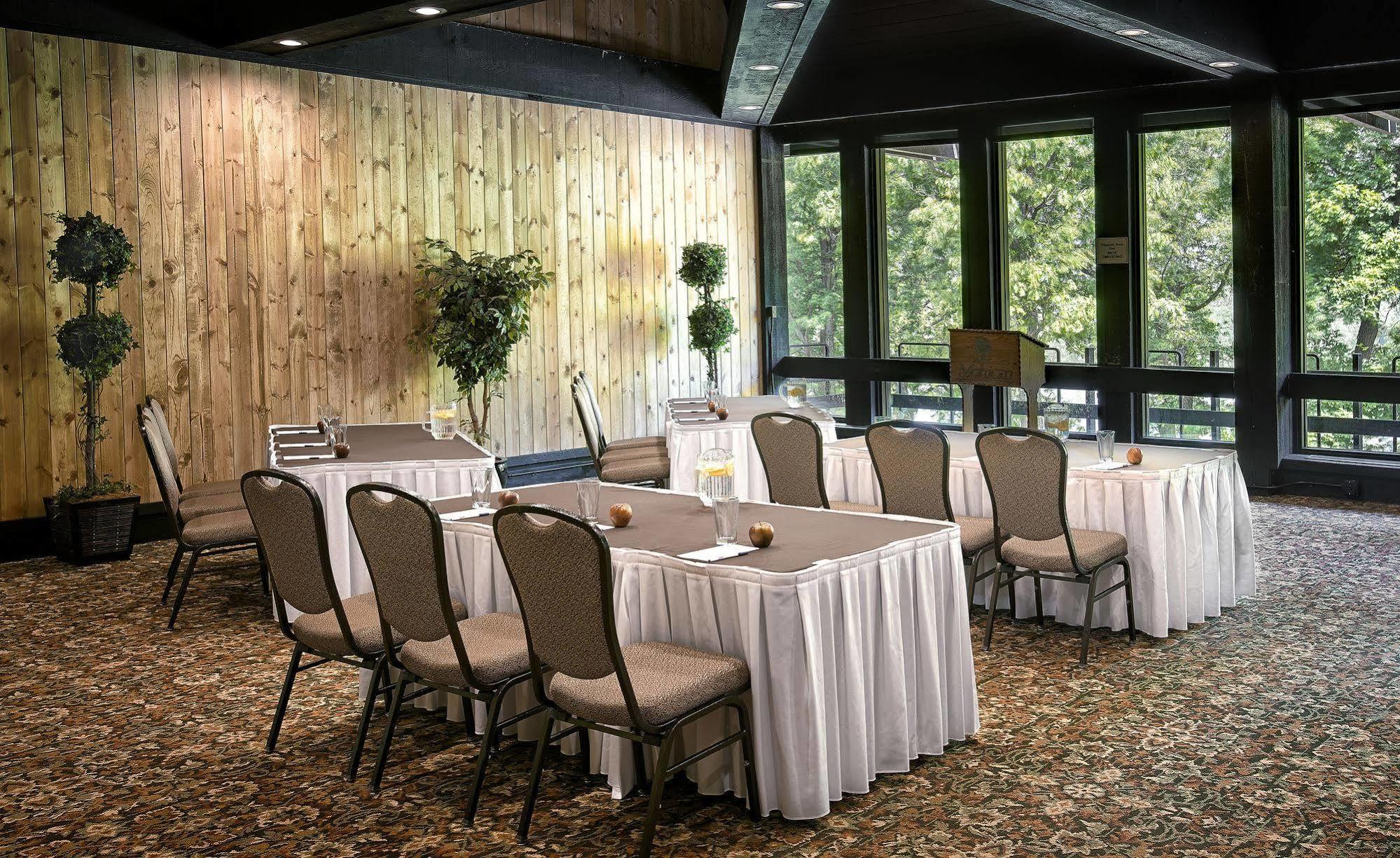 Mohican Lodge And Conference Center Perrysville Kültér fotó